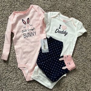 Carter’s set of 3 pieces. New.
